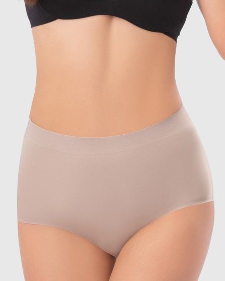 Mid-rise briefs for women