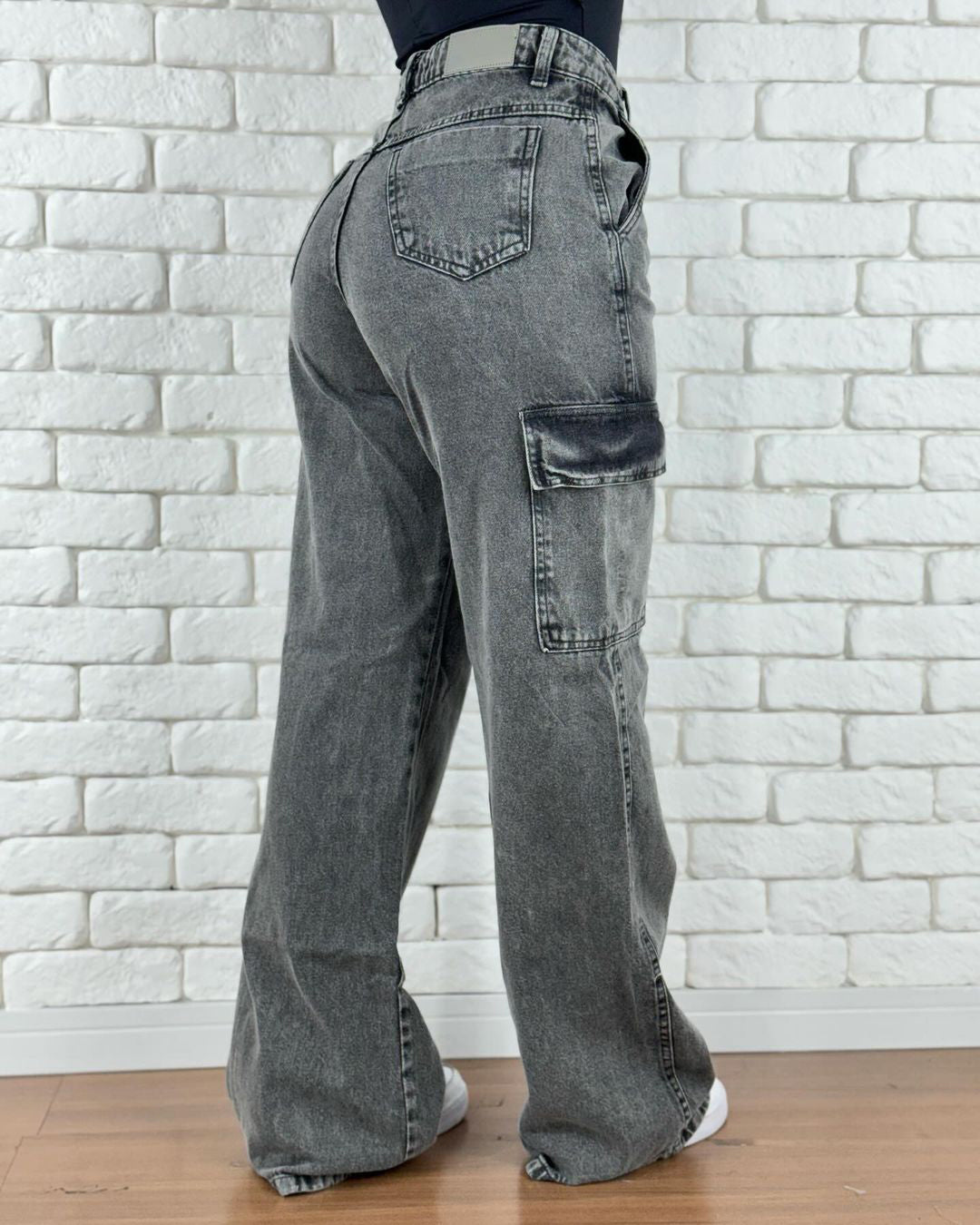 Calca High Waist Cargo Jeans