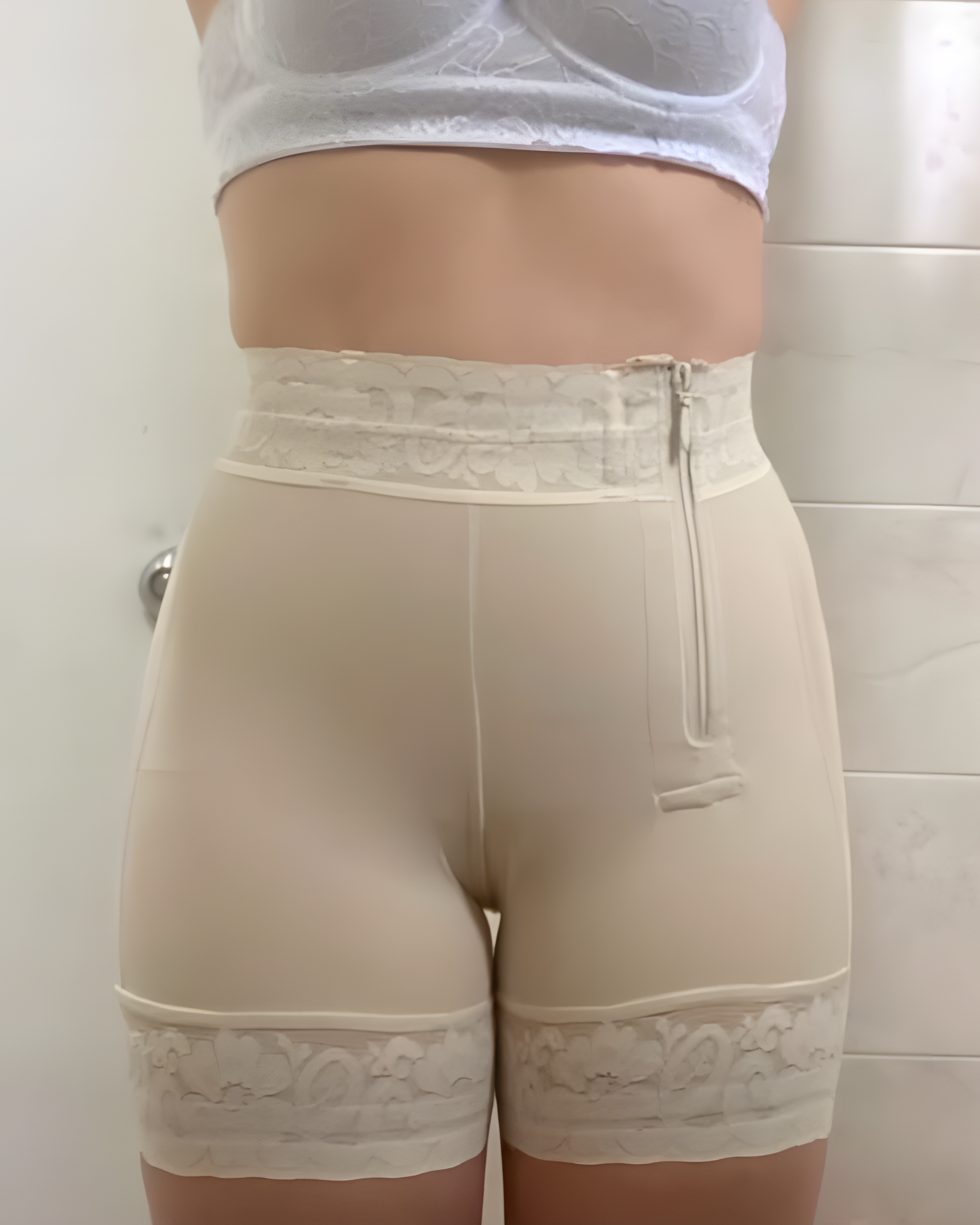 Butt Push Up Zipper Short